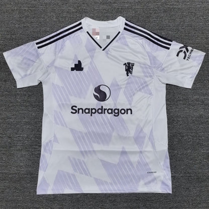 ‎‏Manchester United 2025/26 away jersey