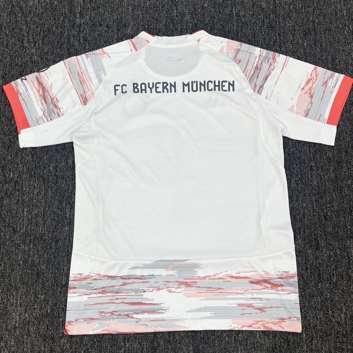 Bayern Munich ‎‏2025/26 away jersey